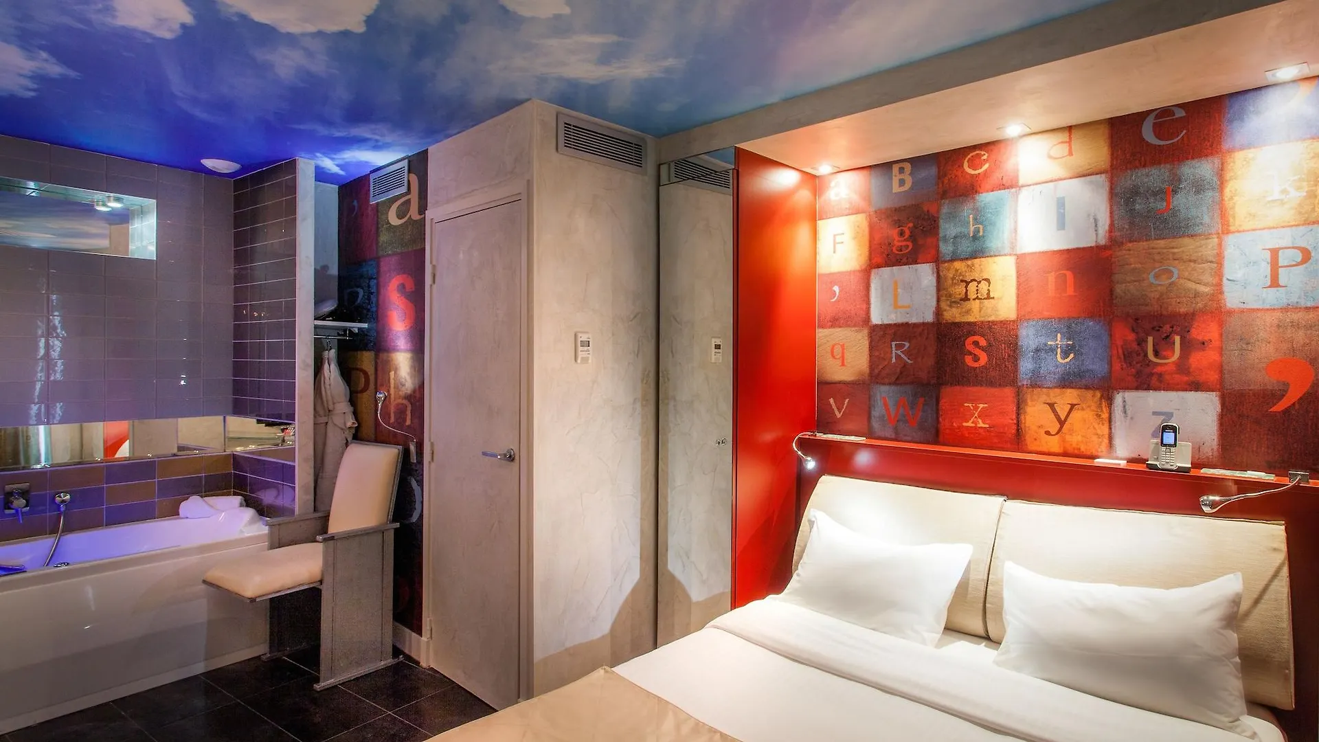 Apostrophe Hotel 3*