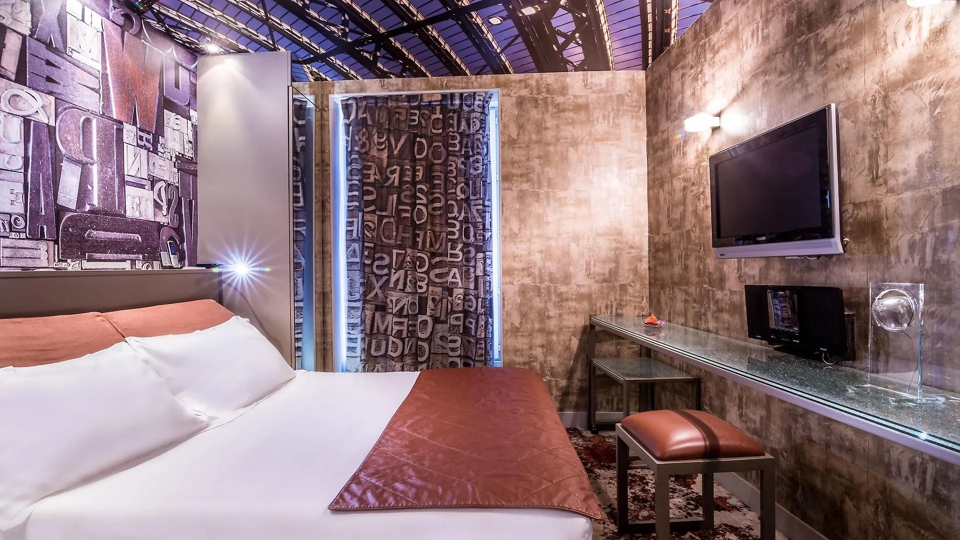 Apostrophe Hotel 3*